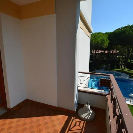 Lignano With Pool Lejlighed