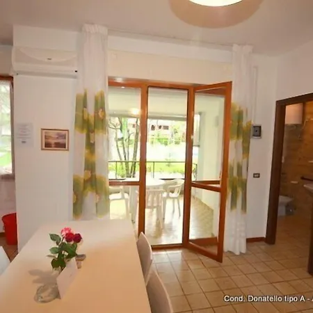 Lejlighed Lignano With Pool Lignano Sabbiadoro