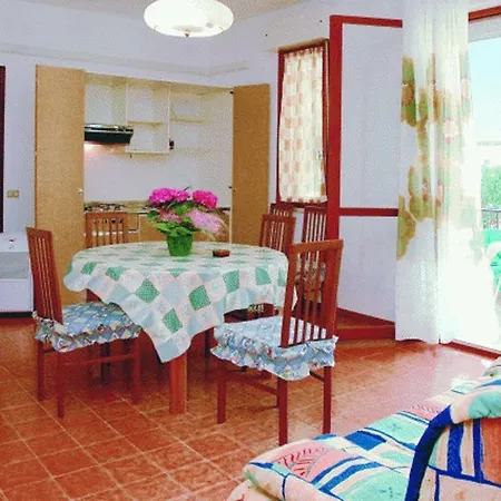 Lignano With Pool Lejlighed *