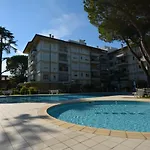 Daire Lignano With Pool *