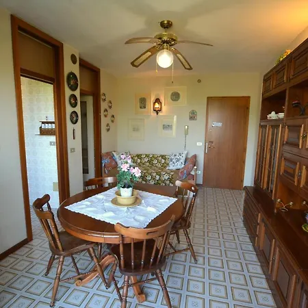 Lignano With Pool Apartamento